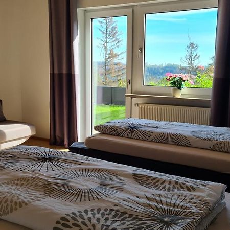 Moderne Ferienwohnung Mit Eigenem Garten Und Traumhaften Blick Wilhelmsthal المظهر الخارجي الصورة