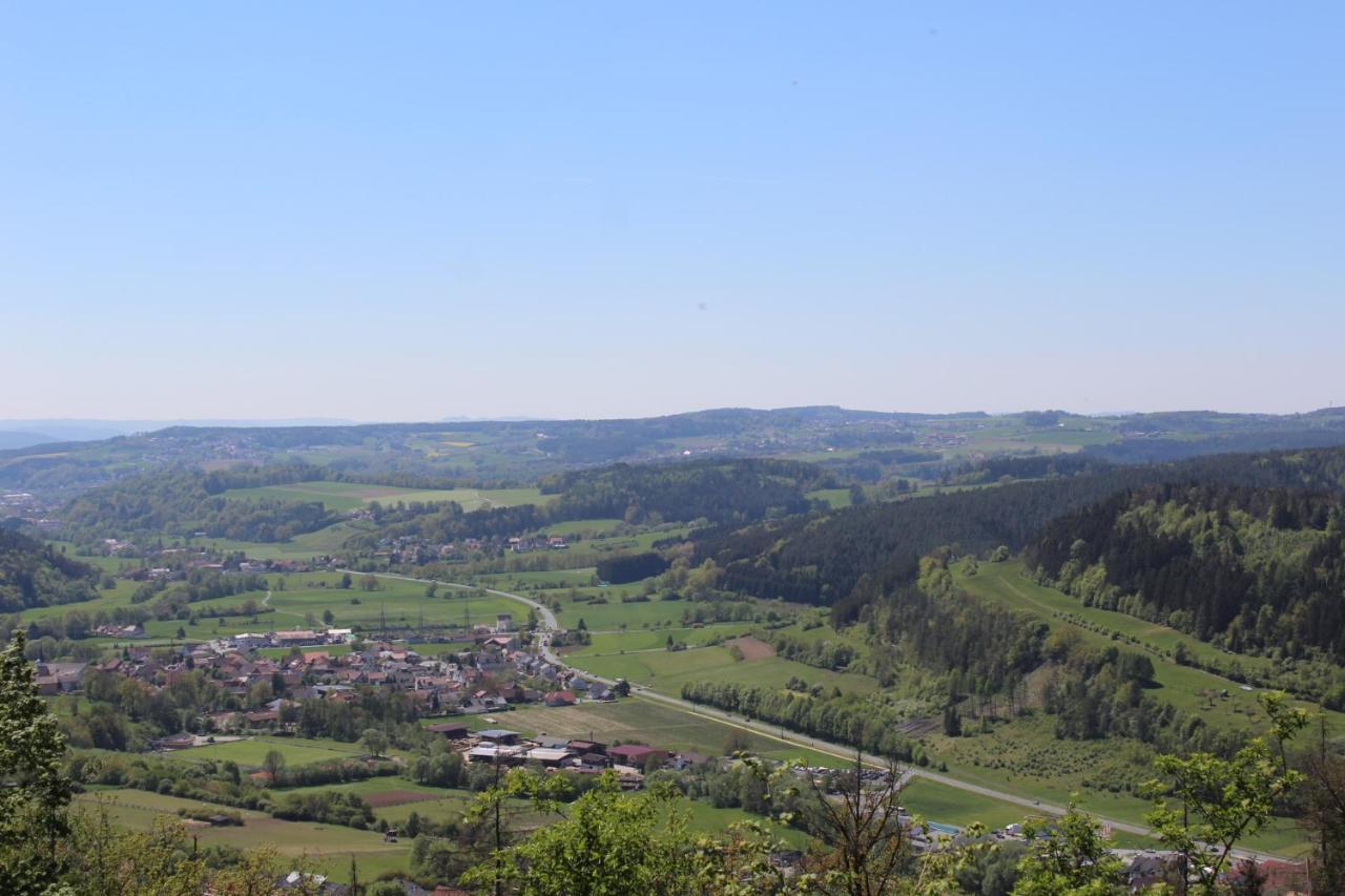 Moderne Ferienwohnung Mit Eigenem Garten Und Traumhaften Blick Wilhelmsthal المظهر الخارجي الصورة